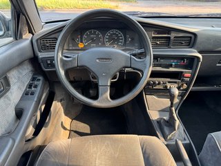 Toyota Carina 1.6 16V*MIT ORIGINAL KAT*TÜV 01/25 - bilder 4