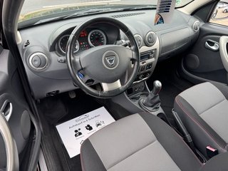 Dacia Duster I 1.6 Delsey 4x2*Klima*AHK*Allwetter* - bilder 2