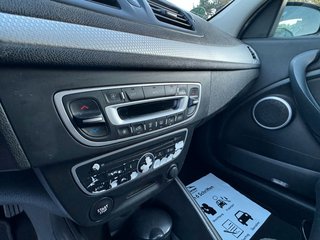 Renault Megane III Lim. 5-trg. Dynamique 1.9dCi*Navi*EU5 - bilder 7