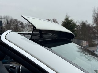 Mercedes-Benz E 220d Cabrio*BURMESTER*LEDER*AIRSCARF*NAVI*LED - bilder 15