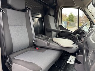 Renault Master III dCi 125 Kasten L2H2 3,5t*2xSchiebetür - foto 8
