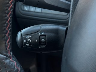 Peugeot 208 GT Line*Aut*Nav*Pano*JBL*Szhz*Temp*PDC*Kam* - bilder 12