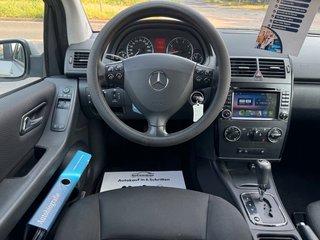 Mercedes-Benz A160 Automatik*Klima*Nav*Szhz*Temp*TÜV NEU* - bilder 4