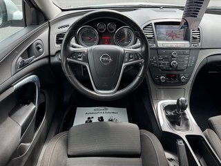 Opel Insignia Tourer 2.0CDTI*Navi*Alu*Ahk*Tüv10/25 - bilder 3