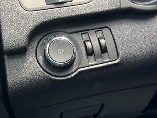 Opel Insignia Tourer 2.0CDTI*Navi*Alu*Ahk*Tüv10/25 - bilder 10