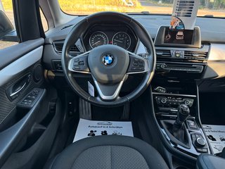 BMW 218i Tourer Active*Klimaautomatik*Pdc*Shzg*2.HD - bilder 4