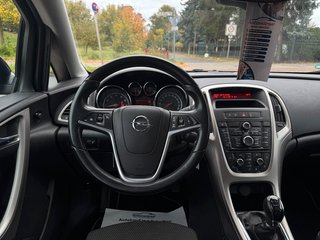 Opel Astra J Limousine EDITION 1.6*Xenon*Temp*Klima* - foto 3