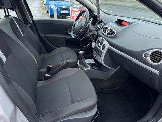 Renault Clio 1.2 Grandtour Rip Curl Klima*2.Hd*TÜV NEU* - bilder 6