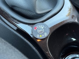 Dacia Duster I 1.6 LPG Laureate 4x2*Klima*2.Hd*TÜV NEU - bilder 8