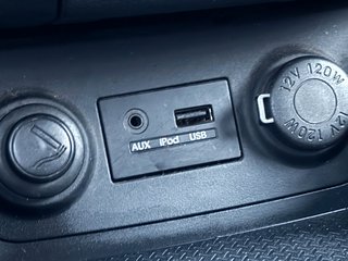 Hyundai i30 cw 1.4 FIFA WM Edition Kombi*Klima*TÜV NEU - bilder 9