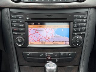 Mercedes-Benz CLS 350*Keyless*Navi*Standheizung*Xenon*Voll* - bilder 7