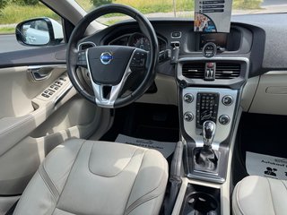 Volvo V40 1.5 T2*Ocean Race*Aut*Klima*Pano*Temp*Leder - foto 3