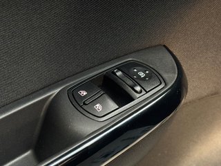 Opel Corsa E 1.3CDTI Edition ecoFlex*Aut*Nav*TÜV NEU - foto 8
