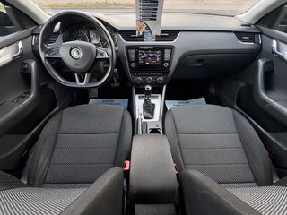 Skoda Octavia 2.0TDI Combi*Aut*PDC*Nav*Temp*Szhz*AHK* - bilder 5