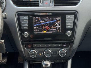 Skoda Octavia 2.0TDI Combi*Aut*PDC*Nav*Temp*Szhz*AHK* - bilder 8