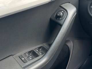 Skoda Octavia 2.0TDI Combi*Aut*PDC*Nav*Temp*Szhz*AHK* - bilder 10