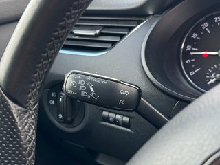 Skoda Octavia 2.0TDI Combi*Aut*PDC*Nav*Temp*Szhz*AHK* - bilder 11