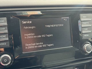 Skoda Octavia 2.0TDI Combi*Aut*PDC*Nav*Temp*Szhz*AHK* - bilder 14