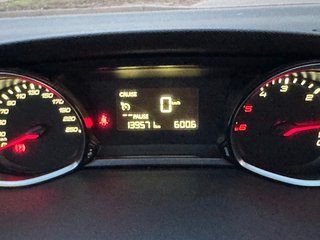 Peugeot 308 SW 1.6e-HDI Active Nav*Temp*Pano*TÜV NEU* - bilder 10