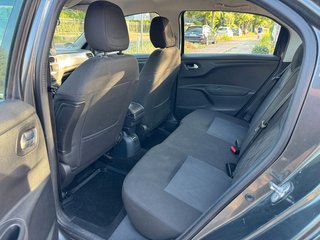 Citroën C-Elysée Selection 1.6*Klimaautomatik*Tempomat* - bilder 3