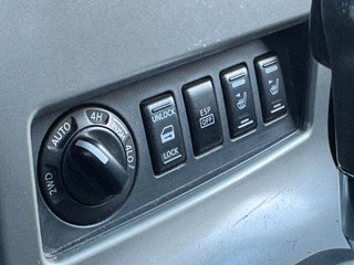 Nissan Pathfinder 2.5 dCi 4x4*Aut*7Sitze*AHK*Kam*Temp* - bilder 11