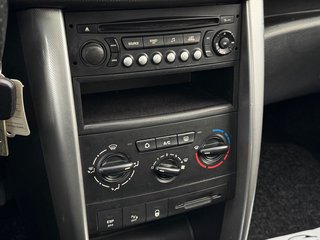Peugeot 207 Sport 1.6 Automatik*Pano*Klima*Allwetter* - bilder 11