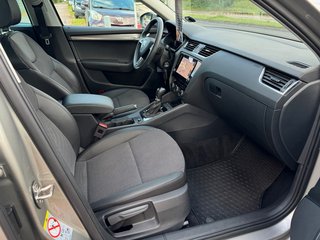 Skoda Octavia 1.6 Combi Style*Aut*Ambiente*Nav*LED*ACC - foto 7