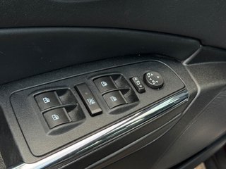 Lancia Delta Gold 1.4*Klima*8-Fach*Temp*Alcantara*AHK - bilder 9