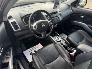 Mitsubishi Outlander 2.4 Intense*4x4*Aut*Leder*Temp*Szhz* - bilder 1