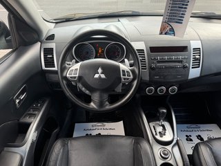 Mitsubishi Outlander 2.4 Intense*4x4*Aut*Leder*Temp*Szhz* - bilder 2