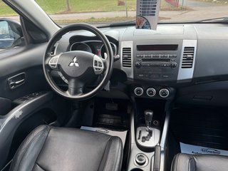 Mitsubishi Outlander 2.4 Intense*4x4*Aut*Leder*Temp*Szhz* - bilder 3