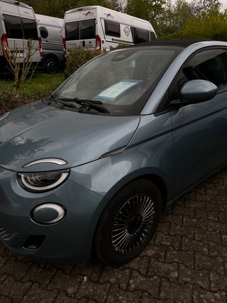Fiat 500 e Icon Cabrio, Komfort,- Magic-Eye,- Co-Driver- und Winterpaket - bilder 2
