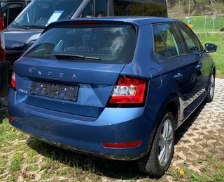 Skoda Fabia Ambition 1.0 TSI Parksensoren hinten, LED-Tagfahrlicht - bilder 4