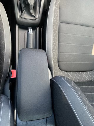 Skoda Fabia Ambition 1.0 TSI Parksensoren hinten, LED-Tagfahrlicht - bilder 10