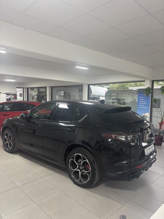 Alfa Romeo Stelvio Veloce Q4 - bilder 3