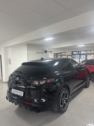 Alfa Romeo Stelvio Veloce Q4 - bilder 2