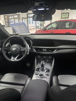 Alfa Romeo Stelvio Veloce Q4 - bilder 5
