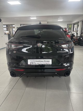 Alfa Romeo Stelvio Veloce Q4 - bilder 4