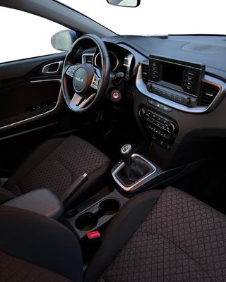 Kia Ceed 1,0 T-GDi M6 Attract - foto 5