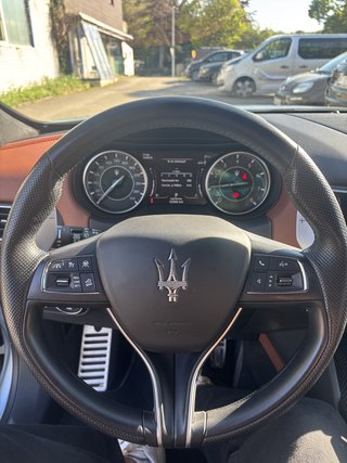 Maserati Levante Modena Tributo F Werksgarantie bis 03.2026 !AUTO VOM CHEF! - bilder 7