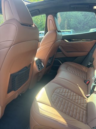 Maserati Levante Modena Tributo F Werksgarantie bis 03.2026 !AUTO VOM CHEF! - bilder 12