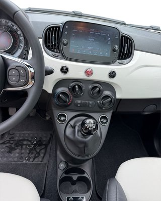 Fiat 500 DolceVita mit Glasdach - bilder 8