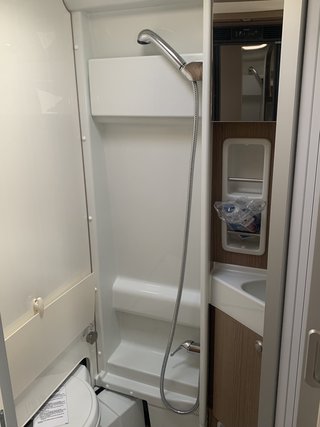 Malibu Comfort 600 DB GT skyview, Automatik, LED Flachbildschirm 24'', - bilder 14