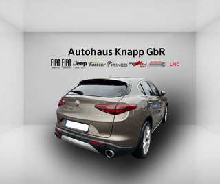 Alfa Romeo Stelvio First Edition Q4 2.0 Turbo Launch, Klimaautomatik, Sitzheizung Fahrer und Beifahrersitz - bilder 4