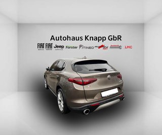 Alfa Romeo Stelvio First Edition Q4 2.0 Turbo Launch, Klimaautomatik, Sitzheizung Fahrer und Beifahrersitz - bilder 3