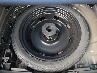 Skoda Karoq Sportline 2,0TDI DSG 4*J.Gar/Pano/aAHK/Matrix/Navi    ** - foto 17