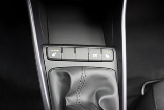 Hyundai i20 1,2 79PS Navi/Winterp/Kamera/Temp/Pdc  ** - bilder 19