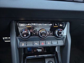 Skoda Karoq Sportline 1,5TSI DSG 4*J.Gar/Pano/aAHK/Matrix/Navi    ** - bilder 23