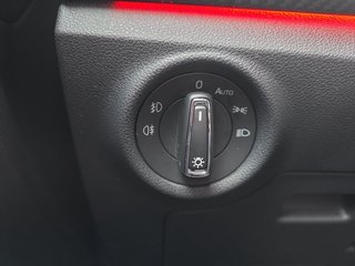 Skoda Kamiq Monte Carlo 1,5TSI DSG 4*J.Gar/AHK/18*Alu/el.Klappe  ** - foto 21