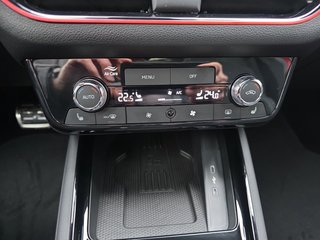 Skoda Kamiq Monte Carlo 1,5TSI DSG 4*J.Gar/AHK/18*Alu/el.Klappe  ** - foto 23